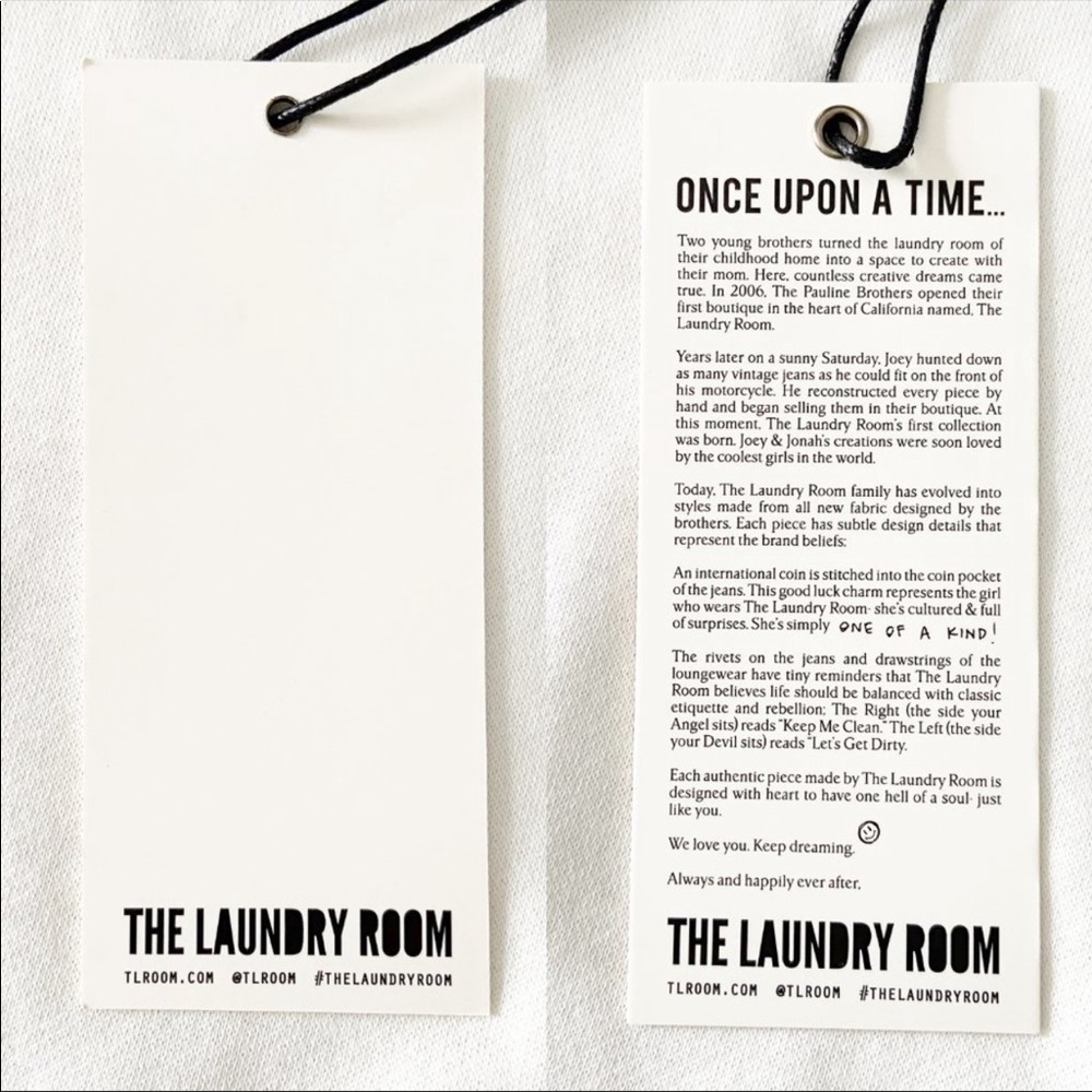 The Laundry Room white Open Heart Sweatshirt Small - Picture 10 of 13